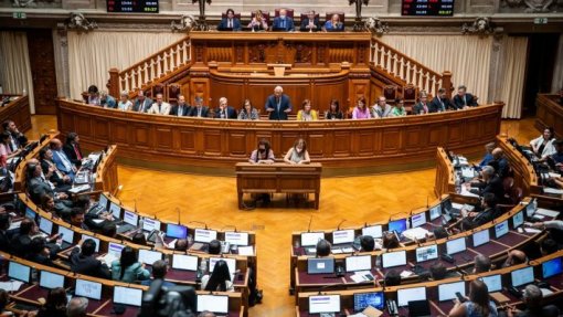 OE2024: Brilhante Dias afirma que PS não teme eleições e elogia liderança de Costa