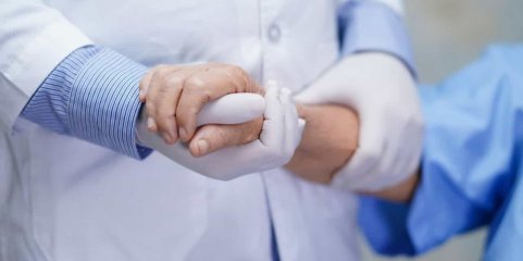 Sindicato de enfermeiros anuncia greve pela paridade com carreira técnica superior