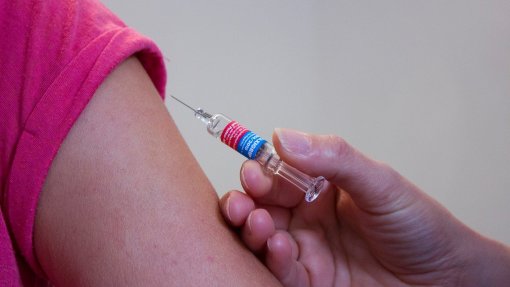 Quatro milhões de vacinas contra gripe e covid-19 administradas este ano