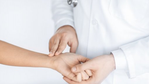SANTIAGO DO CACÉM: Unidade Local de Saúde conta com 12 novos médicos internos