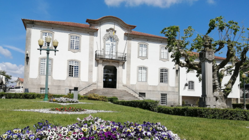 Projeto de saúde mental envolve trabalhadores, alunos e pais de bebés em Vouzela