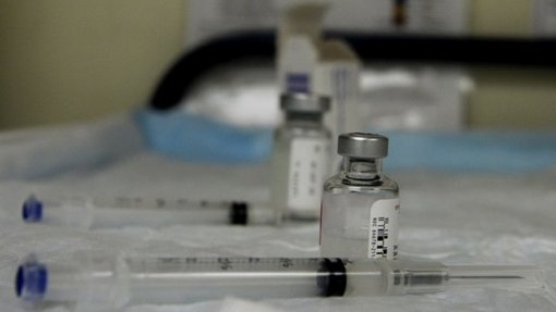 DGS alarga indicação para vacinação contra gripe a partir dos 50 anos