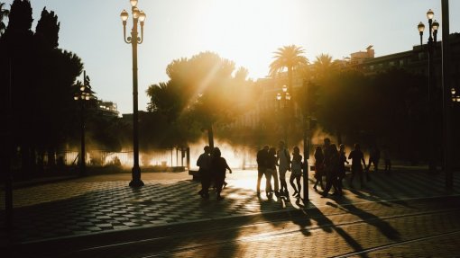 Temperaturas máximas continuam esta semana acima da média no continente