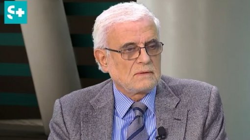 25 Abril: O pior mês da vida de um médico num hospital psiquiátrico em Angola