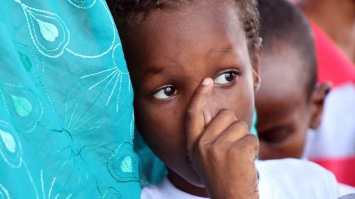 Água com flúor a mais causa doença dentária em crianças de ilha cabo-verdiana