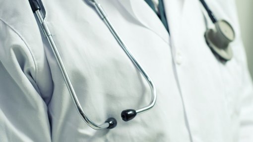 Associação pede mais reflexão nos projetos-piloto para serviços de urgência
