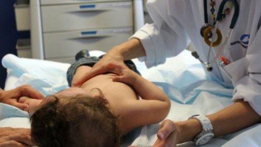 Primeira cirurgia robótica pediátrica em Portugal realizada no Hospital Curry Cabral