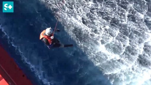 Evacuado tripulante de navio a precisar de assistência médica ao largo dos Açores