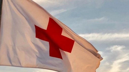 Trabalhadores da Cruz Vermelha exigem melhores condições de trabalho