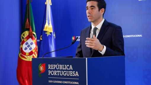 Programa do Governo inclui 60 medidas de outros partidos