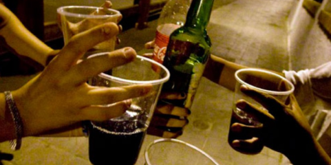 OMS alerta para consumo de álcool e cigarros eletrónicos entre os jovens