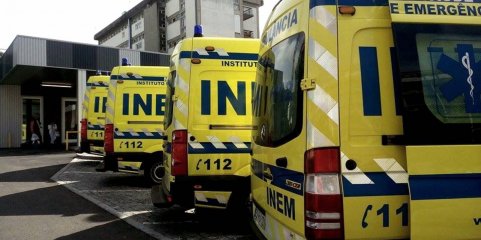 Sindicato afirma que 28 ambulâncias do INEM pararam hoje por falta de técnicos