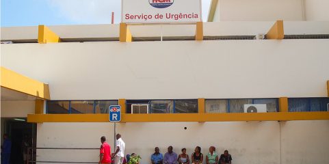 Governo moçambicano diz que 60.000 funcionários da saúde já foram reenquadrados