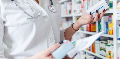 Medicamentos sujeitos a receita médica passam a ser gratuitos para 140 mil idosos