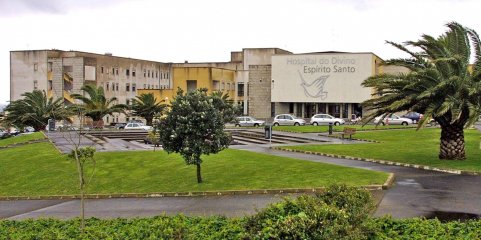 Hospital de Ponta Delgada divulga email e números de telefone de apoio aos utentes