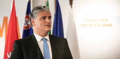 Vasco Cordeiro acusa Governo dos Açores de “aproveitamento político” do incêndio no HDES