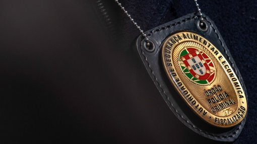 ASAE apreende cerca de 10.700 litros de produtos alimentares num armazém ilegal