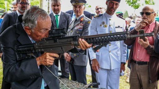 Marcelo considera que serviço militar obrigatório não é questão prioritária