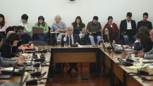 Caso gémeas: Lacerda Sales diz que não falou com Marcelo, Costa ou Temido