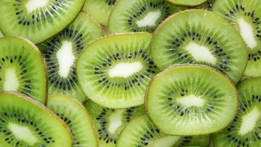 Investigadores recorrem ao kiwi para tratar efeitos secundários da quimioterapia