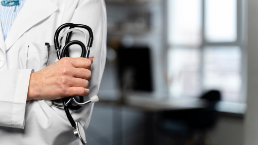 Governo abriu 904 vagas para Medicina Geral e Familiar e 1.256 para especialidades hospitalares