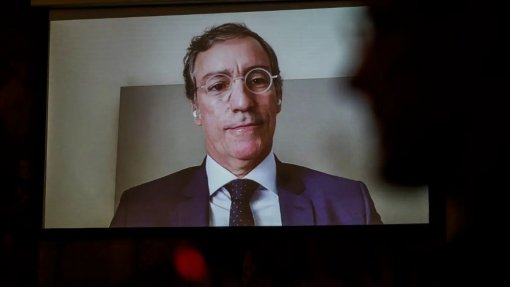 Caso gémas: Partidos criticam silêncio de Nuno Rebelo de Sousa e admitem crime de desobediência