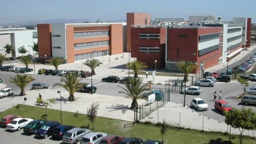 Explosão em faculdade na Caparica foi na empresa YDreams que &quot;é autónoma&quot; à Universidade Nova