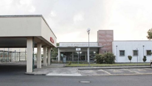BE critica hospital de Ponta Delgada por contratar assistentes operacionais a recibos verdes