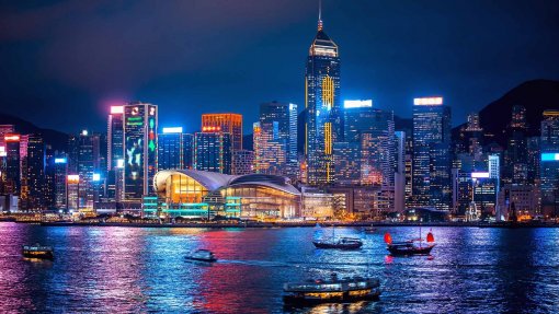 Chefe do governo de Hong Kong diz que não tolera atividades subversivas