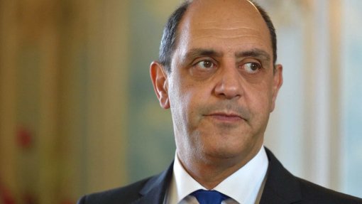 Caso Gémeas: Ex-ministro da Saúde Pizarro diz que nunca falou com Lacerda Sales