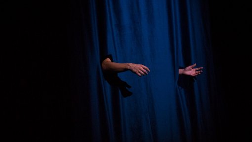 Festival Motus de Faro abre com espetáculo de circo contemporâneo