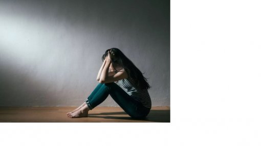 Especialistas defendem alternativa aos fármacos para tratar depressão e vícios