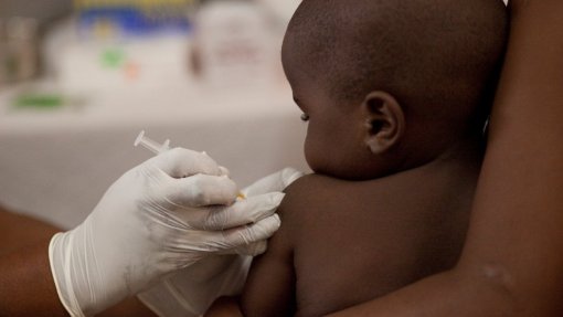 Guiné-Bissau vacina quase 900 mil crianças contra sarampo e rubéola