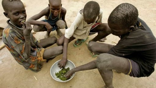 Conflitos, clima e deslocações aumentam tráfico de pessoas em África - relatório
