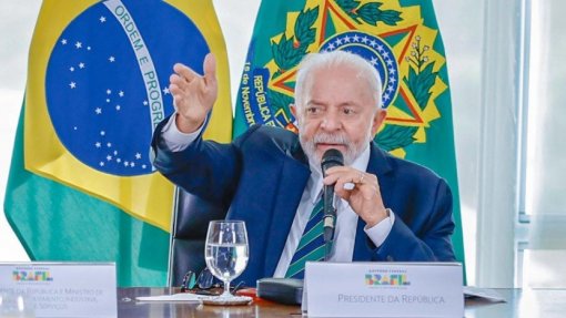 Lula divulga vídeo a caminhar e garante que em breve está pronto para trabalhar