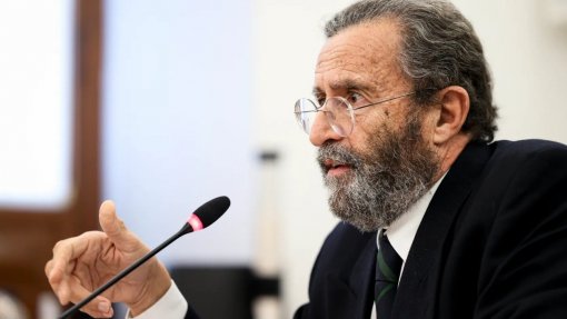 Caso gémeas: Diretor do Santa Maria acredita que não foi Lacerda Sales a marcar consulta