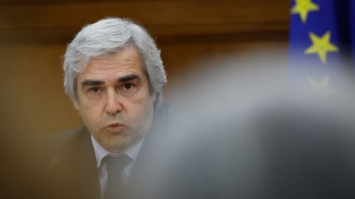 Ministro da Defesa assume compromisso de cumprir reivindicações dos médicos civis - Sindicato