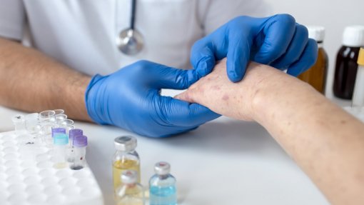 Famílias com grávidas, doentes crónicos e crianças têm prioridade na atribuição de médico de família