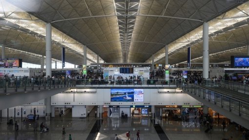 Volume de droga apreendida no aeroporto de Hong Kong mais que triplicou em 2024