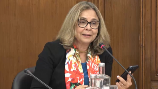 Ministra da Saúde vai ao parlamento explicar situação das urgências