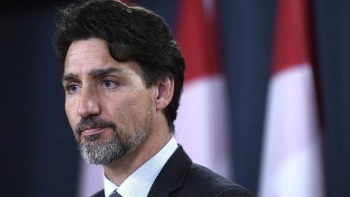 Deputados luso-canadianos defendem renovação no Partido Liberal após demissão de Trudeau