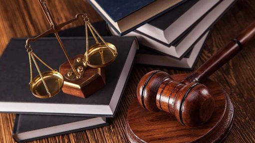 Procurador-geral de Espanha convocado &quot;como investigado&quot; por Tribunal Supremo em caso político