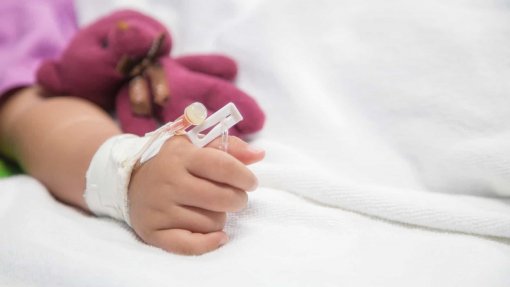 Atrasos nas intervenções oncológicas pediátricas obrigam a vários ciclos de quimioterapia
