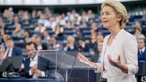 Von der Leyen retoma agenda na sexta-feira após recuperar de pneumonia