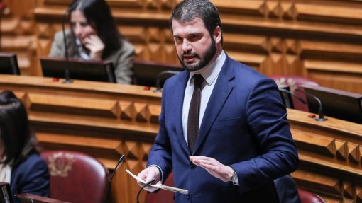 PS considera que ministra da Saúde tinha de conhecer incompatibilidades de Gandra D’Almeida