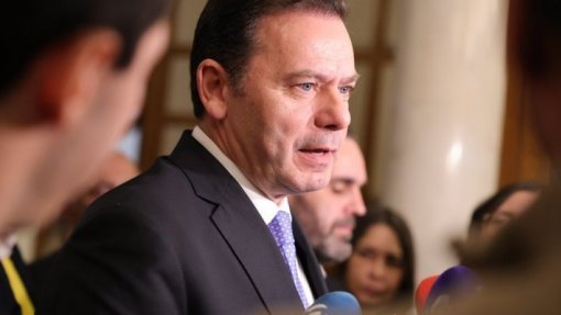 Montenegro diz que nem ele nem ministra tinham como saber de incompatibilidades “na vigência do Governo anterior”
