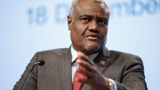 União Africana &quot;consternada&quot; com saída dos Estados Unidos da OMS