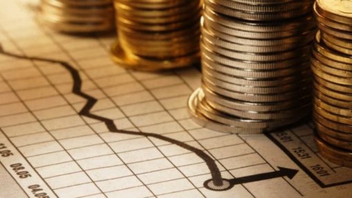 Católica prevê crescimento de 2,1% no 4.º trimestre e 1,7% no conjunto de 2024