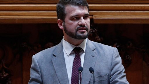 PS acusa Montenegro de “manobra de diversão” ao responsabilizar Governo PS sobre diretor do SNS