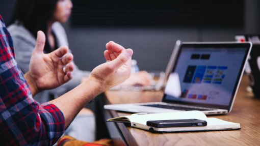 Governo espanhol dá primeiro passo para reduzir semana laboral a 37,5 horas este ano